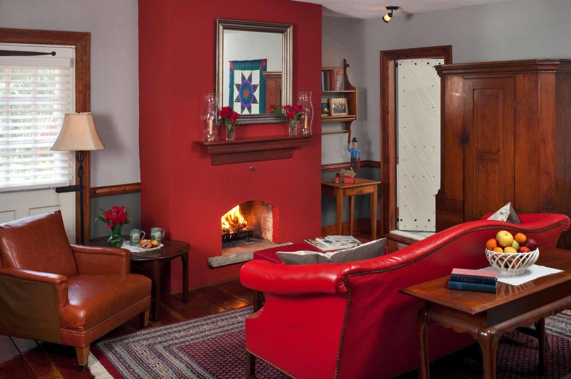 Historic Smithton Inn Ephrata Buitenkant foto